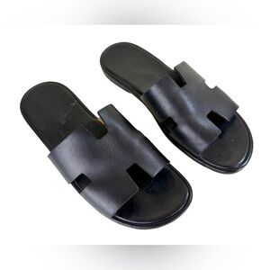 HERMES IZMIR SANDALS IN BLACK CALFSKIN LEATHER